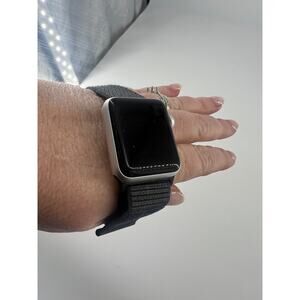 Apple Watch Series 3 38mm Grey Band Silver Aluminum Water Resistant